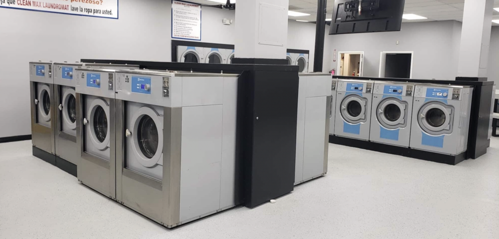 CleanMAX Laundromat photo 2