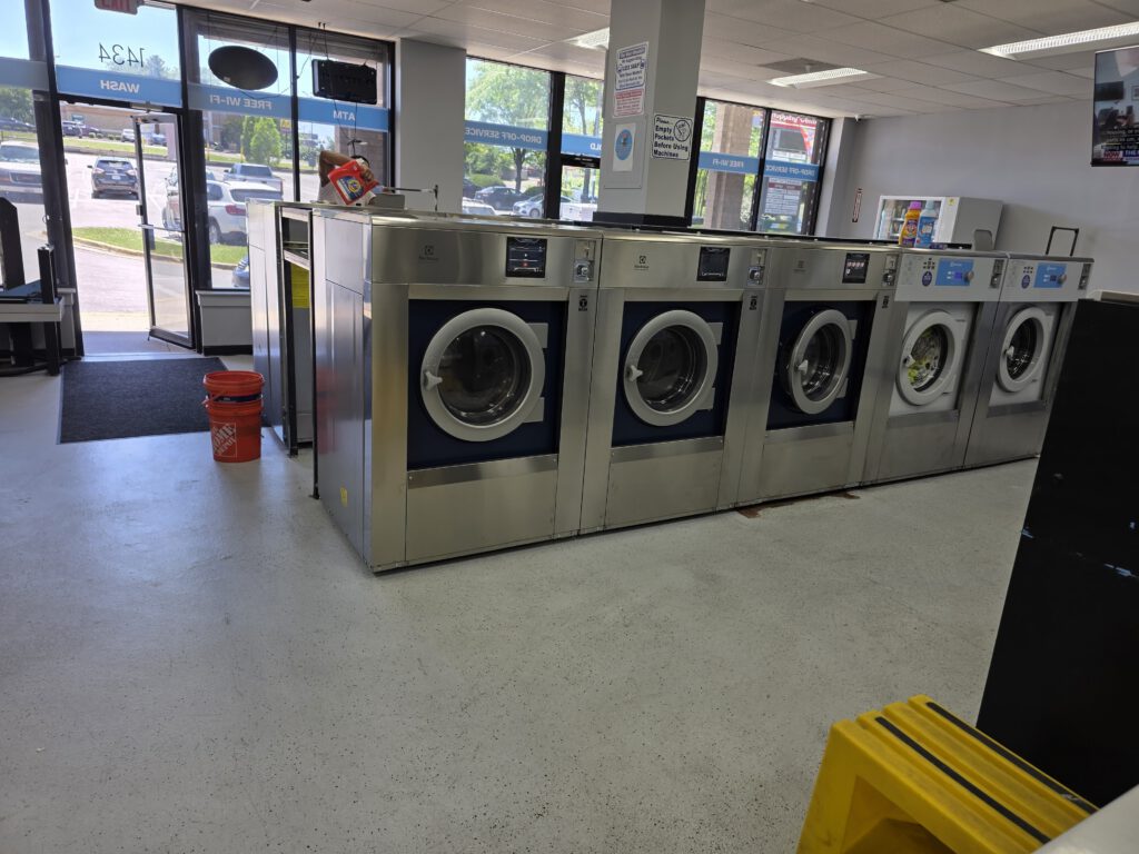 CleanMAX Laundromat new machines 1